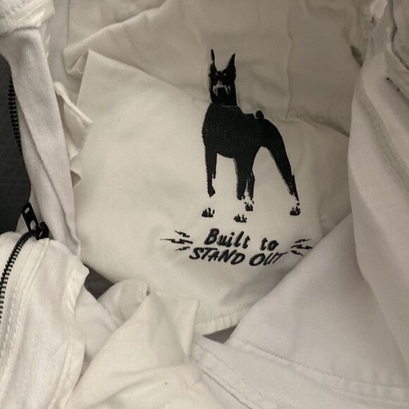 MAKOBI Men’s Distressed Style White Jeans Size 34” x 32” - Picture 9 of 10